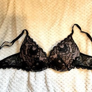 Victoria’s Secret super sexy black lace push-up bra with padding.